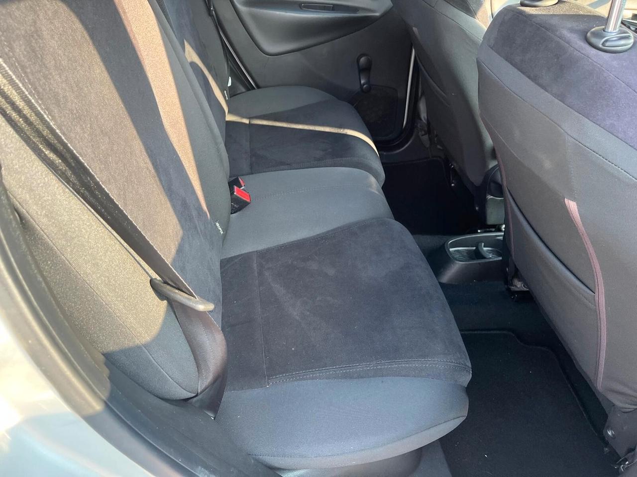 Lancia Ypsilon 0.9 TwinAir 85 CV 5 porte Metano Ecochic Silver