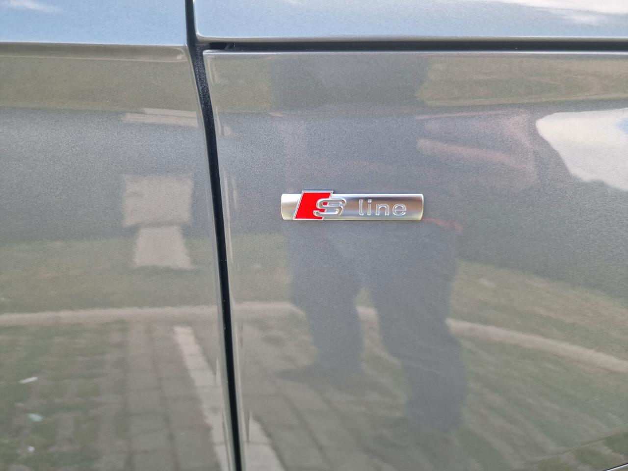 Audi Q5 40 TDI 204 CV quattro S tronic Identity Black