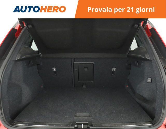 VOLVO XC40 T3 Geartronic R-design