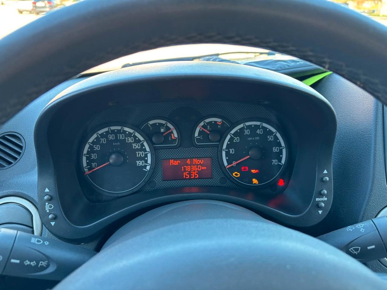 Fiat Panda 1.3 MJT 16V DPF 4x4 CROSS ELD