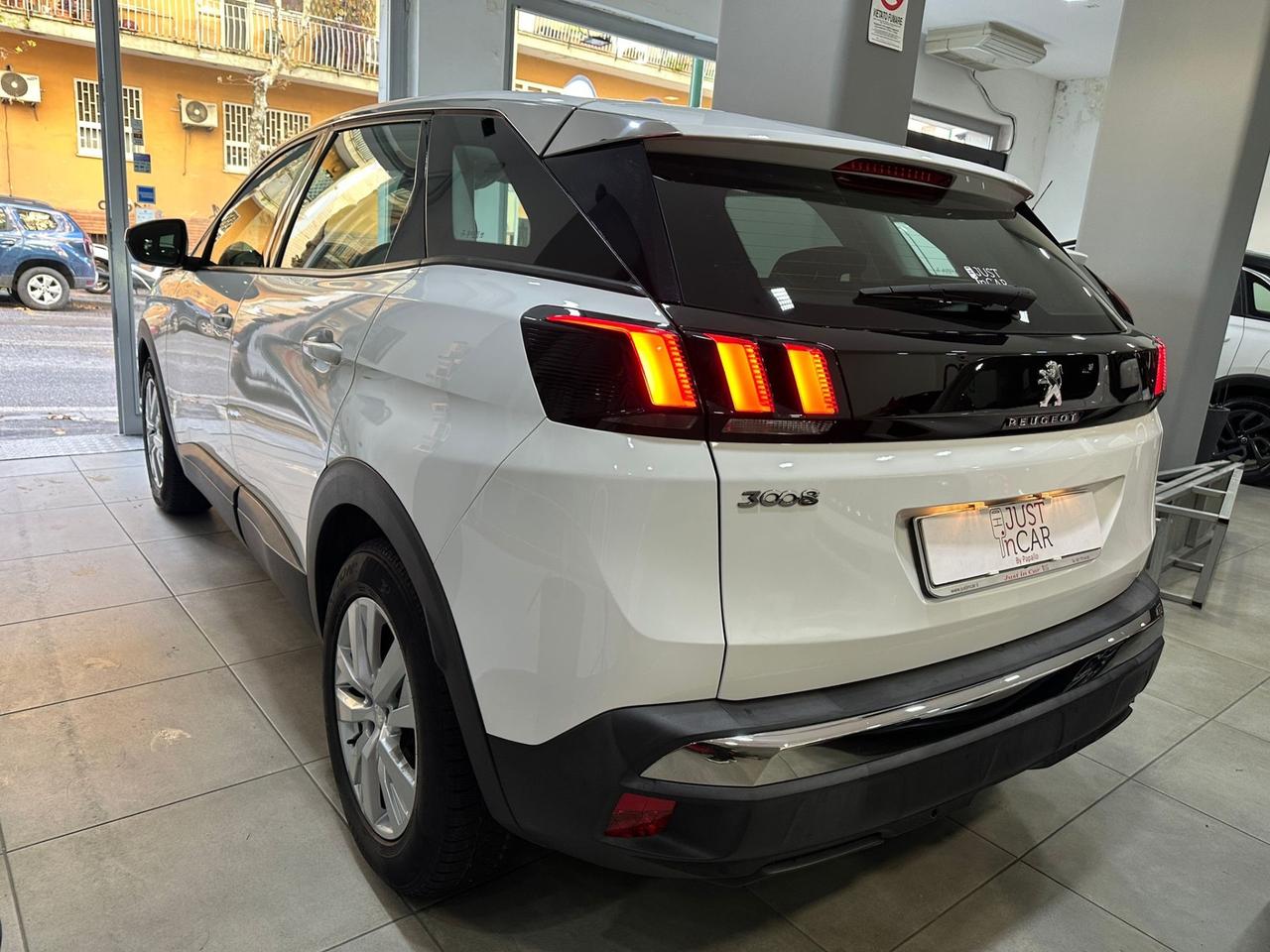 Peugeot 3008 BlueHDi 130 S&S EAT8 Active