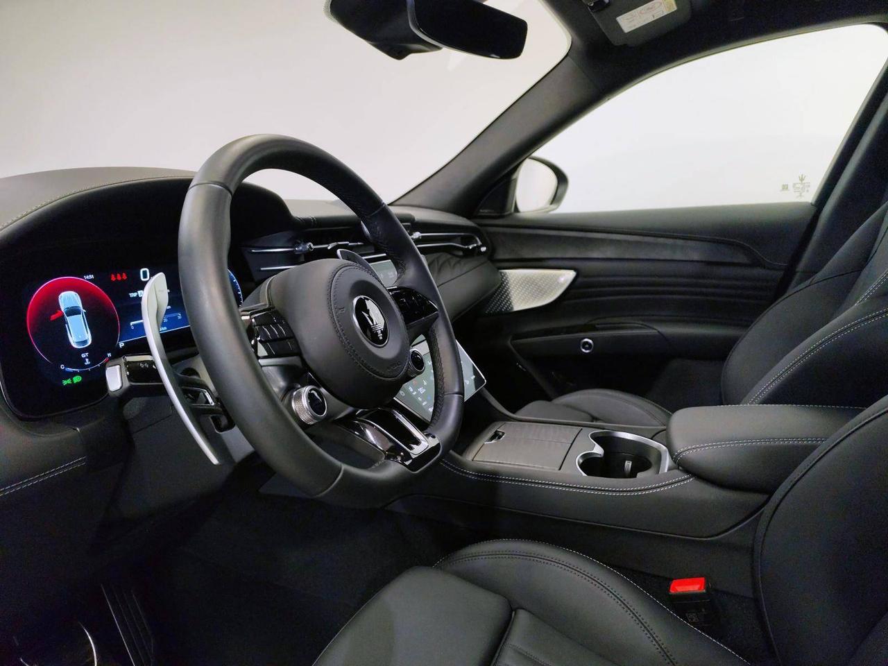 Maserati Grecale Modena 330cv