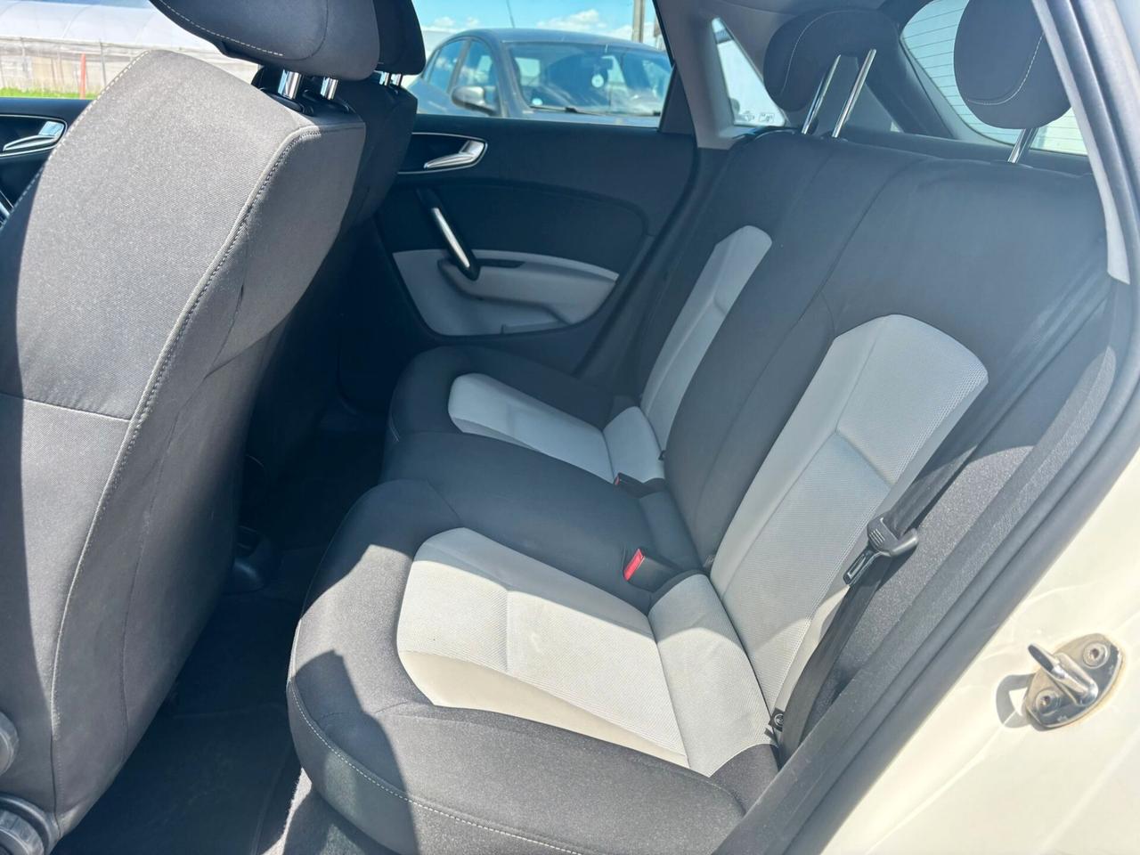 Audi A1 1.6 TDI 90CV