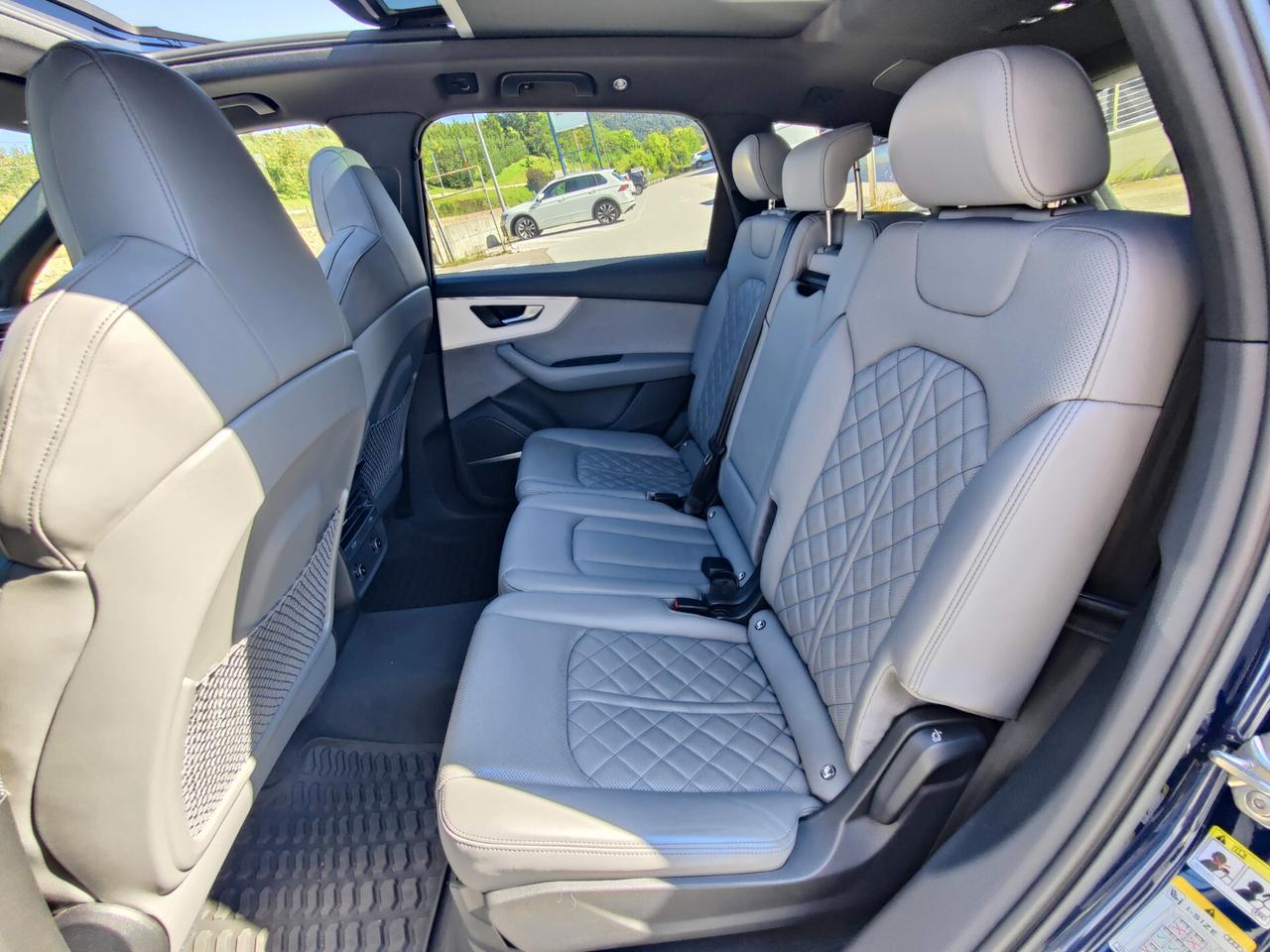 Audi Q7 50 TDI quattro tiptronic