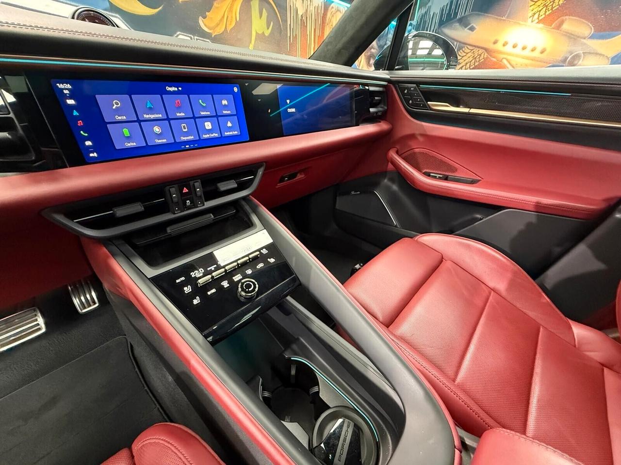 Porsche Macan EV Turbo (595)
