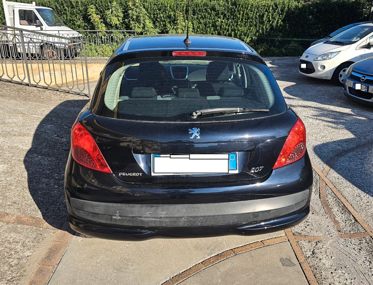 Peugeot 207 1.4 8V 75CV COMPLETAMENTE TAGLIANDATA