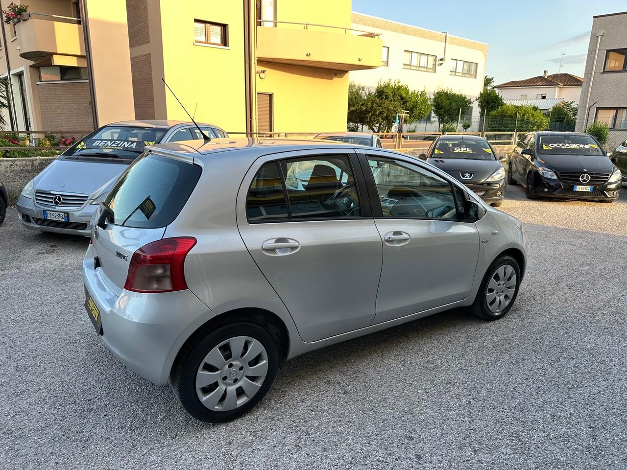 Toyota Yaris 1.4 D-4D DPF 5 porte Sol