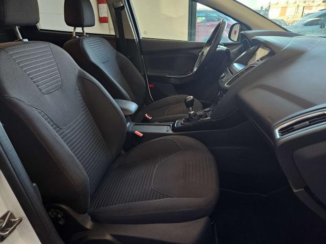 Ford Focus Focus IV 2015 5p 1.5 tdci Plus s