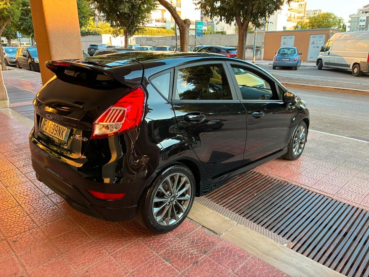 Ford Fiesta1.5TDCi5p ST-Line perfetta garantita-17