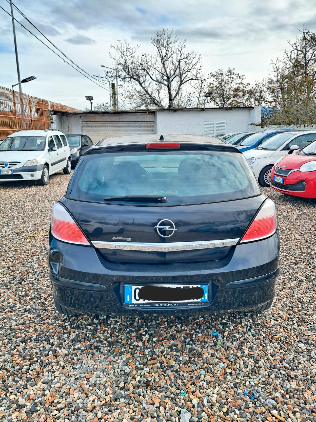 Opel Astra 1.7 CDTI 101CV