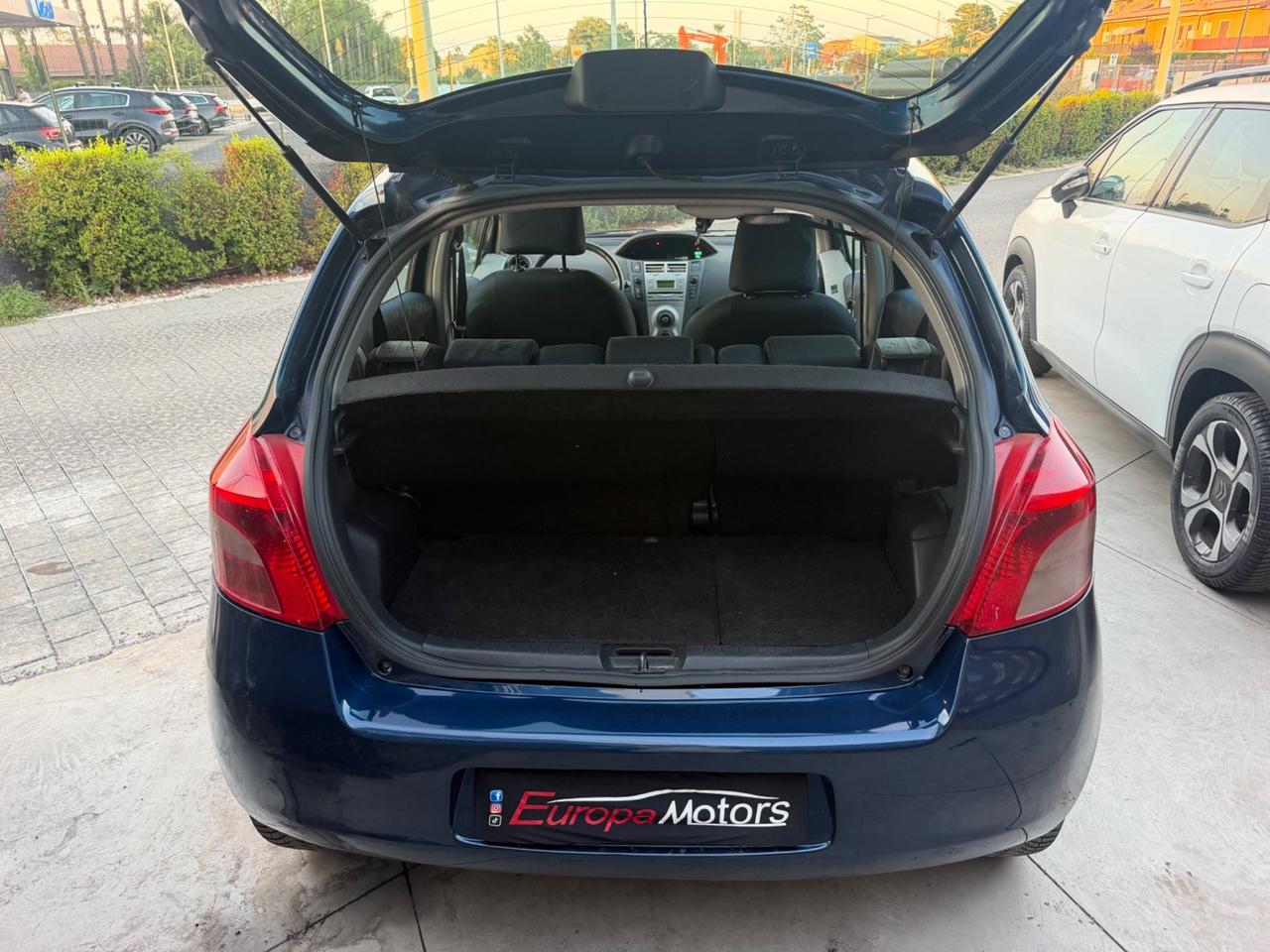 Toyota Yaris 1.3 5 porte Navi