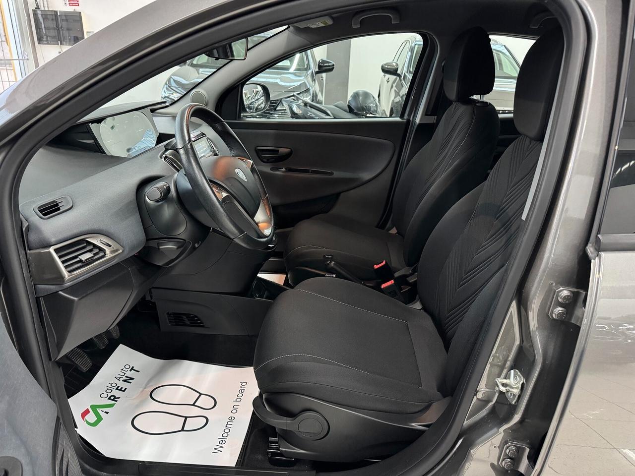 Ypsilon 1.0Hybrid Gold CAR PLAY PARI NUOVO!!!!!!!