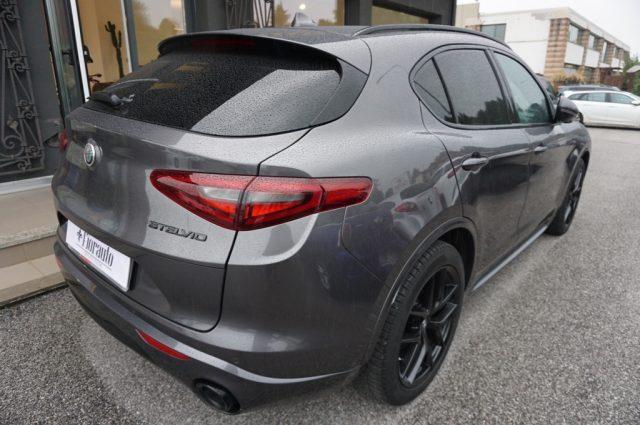 ALFA ROMEO Stelvio 2.2mjt210 AT8 Q4 VELOCE