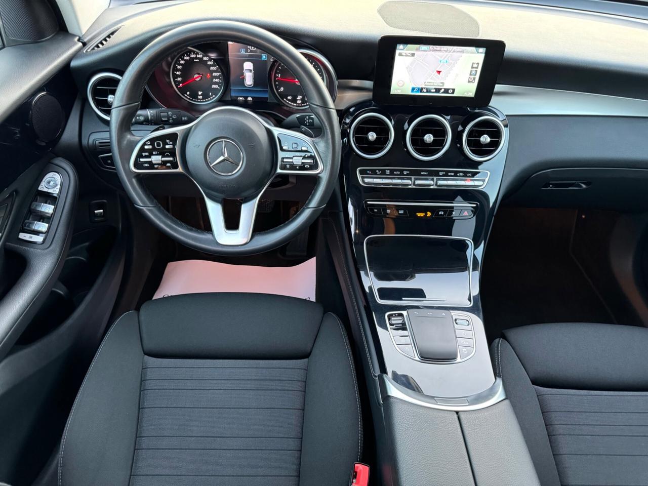 MERCEDES GLC 200D Sport 4Matic - Led Navi