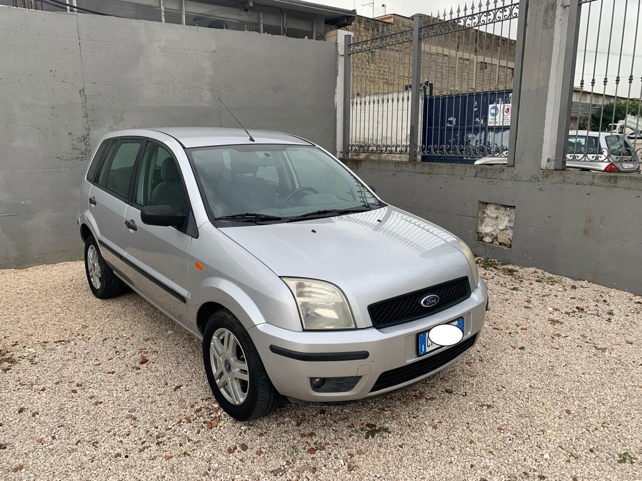 Ford Fusion 1.6 Gpl NON MARCIANTE NON PARTE