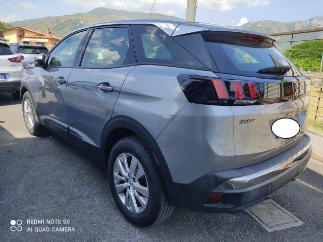PEUGEOT 3008 BlueHDi 130 S&S EAT8 Business