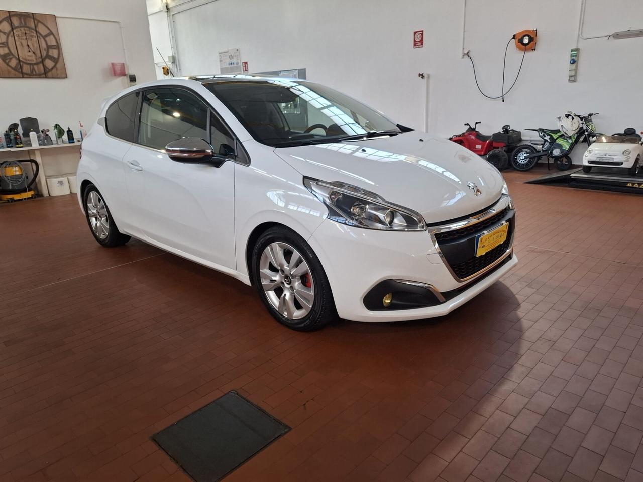 Peugeot 208 PureTech Turbo 110 EAT6 S&S 3 porte GT Line