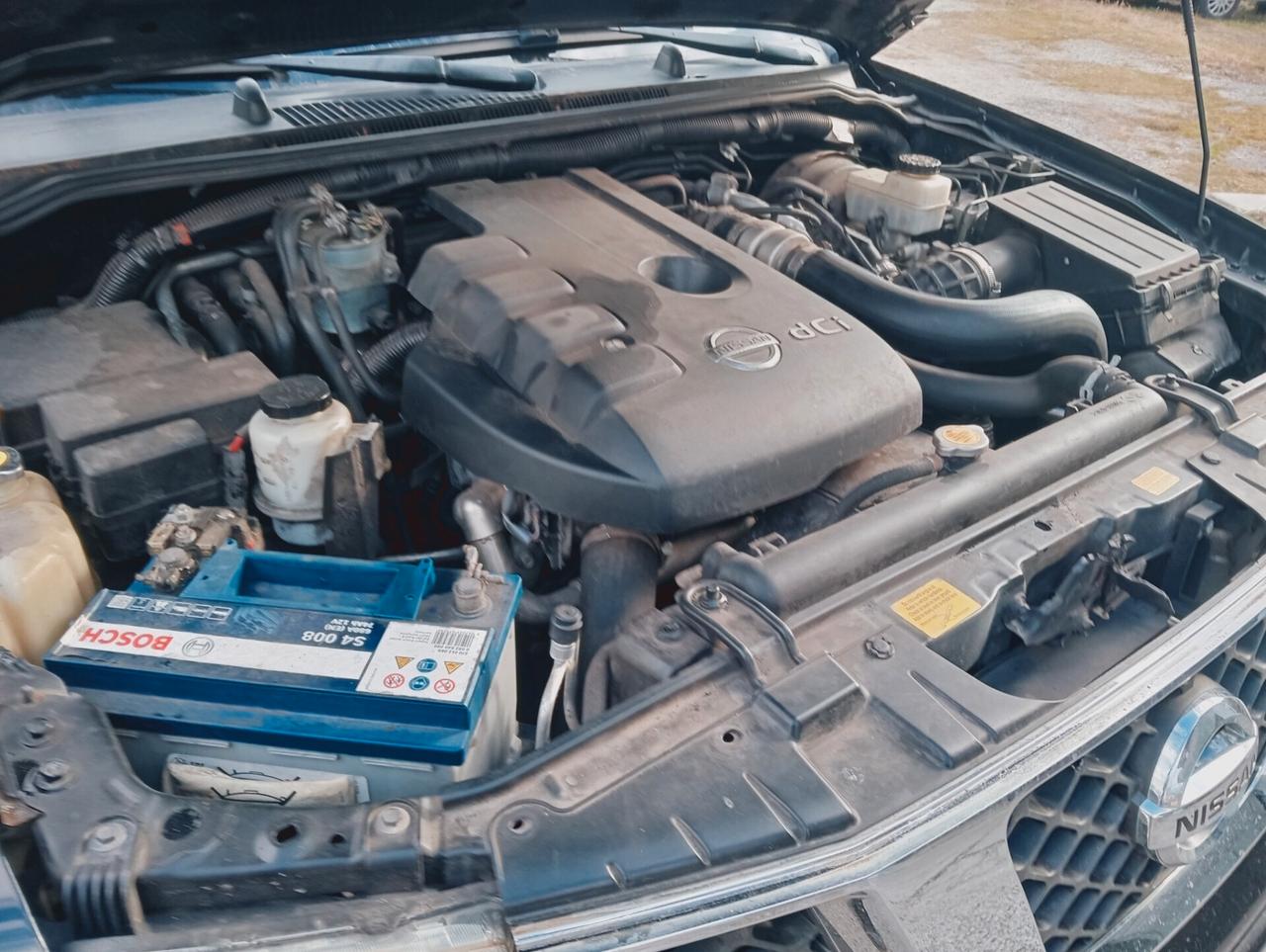 Nissan Navara 2.5 dCi 4 porte Double Cab SE