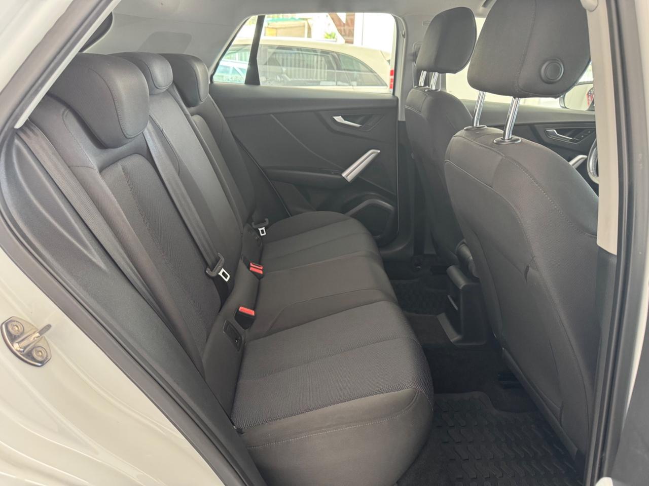 Audi Q2 35 TDI S tronic Business Design