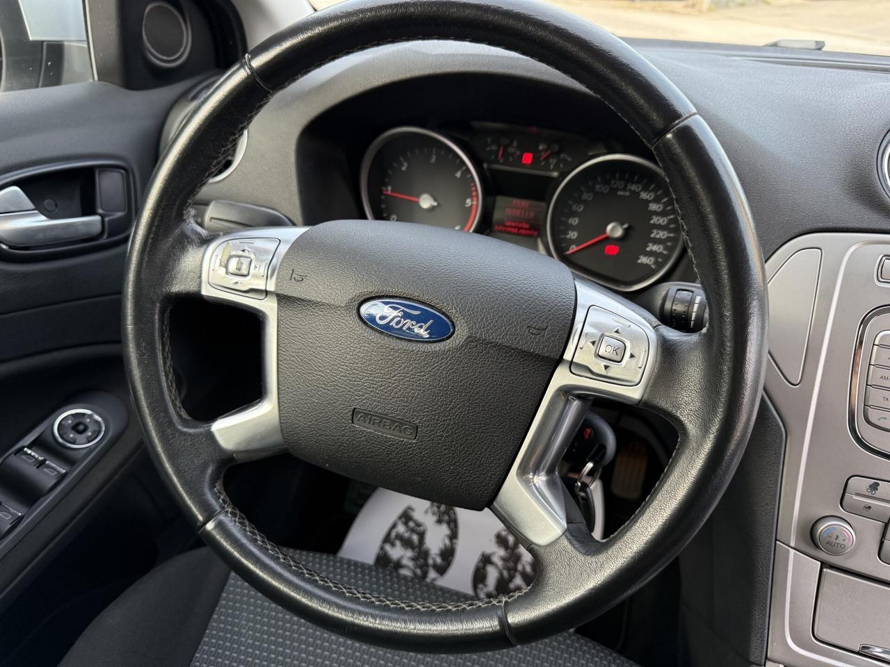 Ford Mondeo 1.8 TDCI UNICO PROP