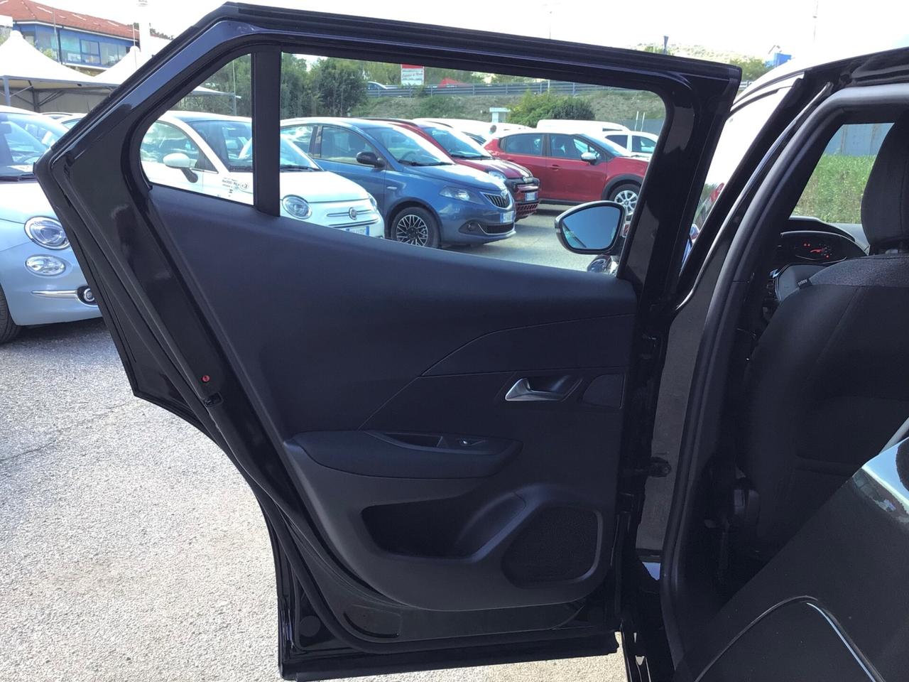 Peugeot 2008 1.2 100Cv Style