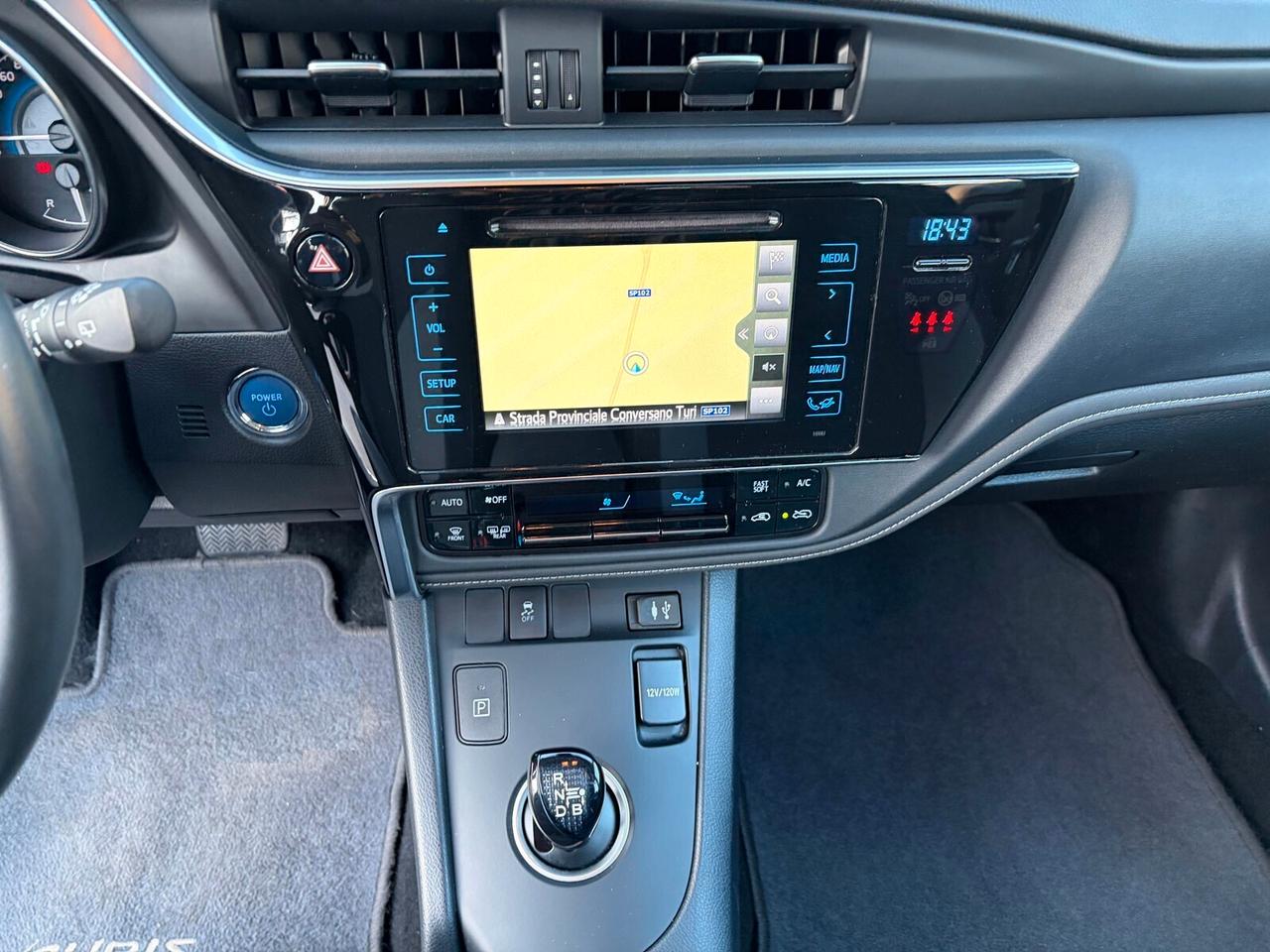 Toyota Auris 1.8 Hybrid Style