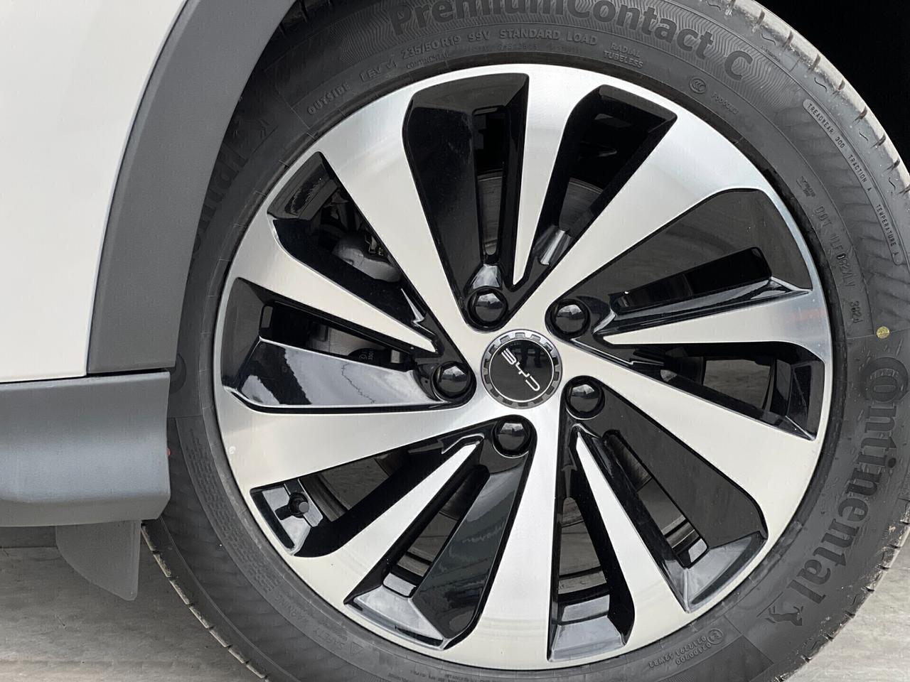 Byd Seal U DM-i 1.5 phev 4X4 324 CV Design PROMO KM0