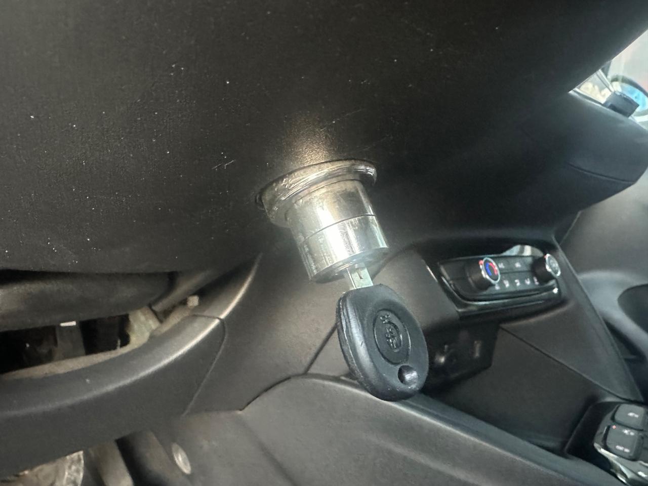 OPEL CORSA 5PORTE 1.2BENZINA/BLOCK SHAFT/CERCHI