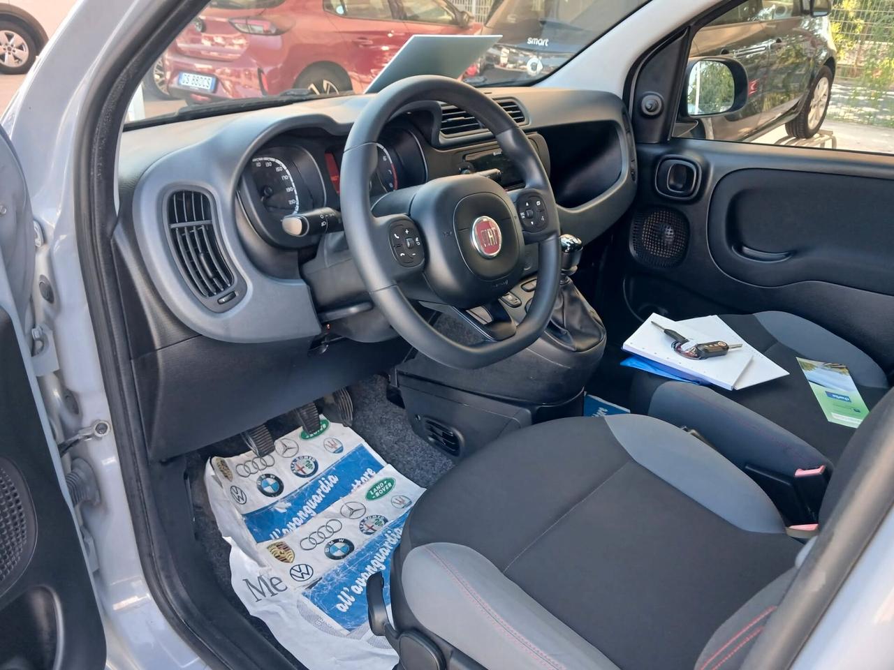 Fiat Panda 1.2 Lounge km 105000 pari al nuovo tenuta maniacalmente GARANZIA