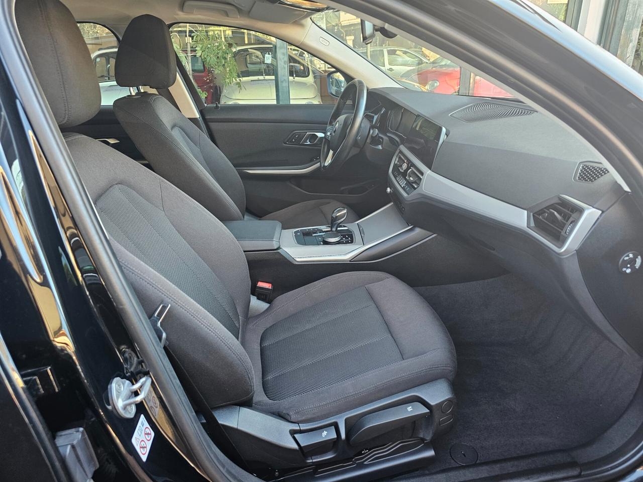 Bmw 320d 48V xDrive Touring Business Advantage