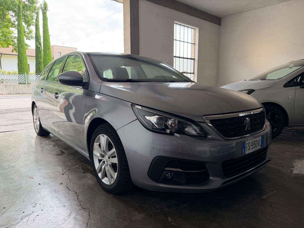 Peugeot 308 BlueHDi 130 S&S SW Active