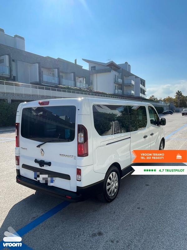 RENAULT Trafic 2.0 dCi 120CV DISABILI