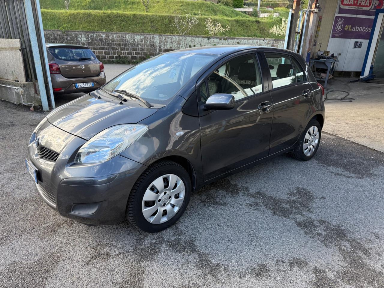Toyota Yaris 1.0 5 porte Now