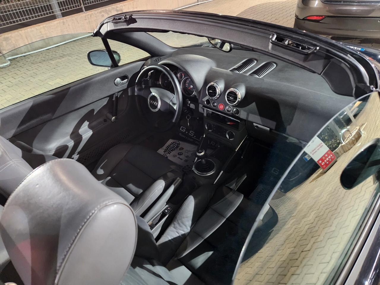 Audi TT CABRIOLET 180CV TURBO