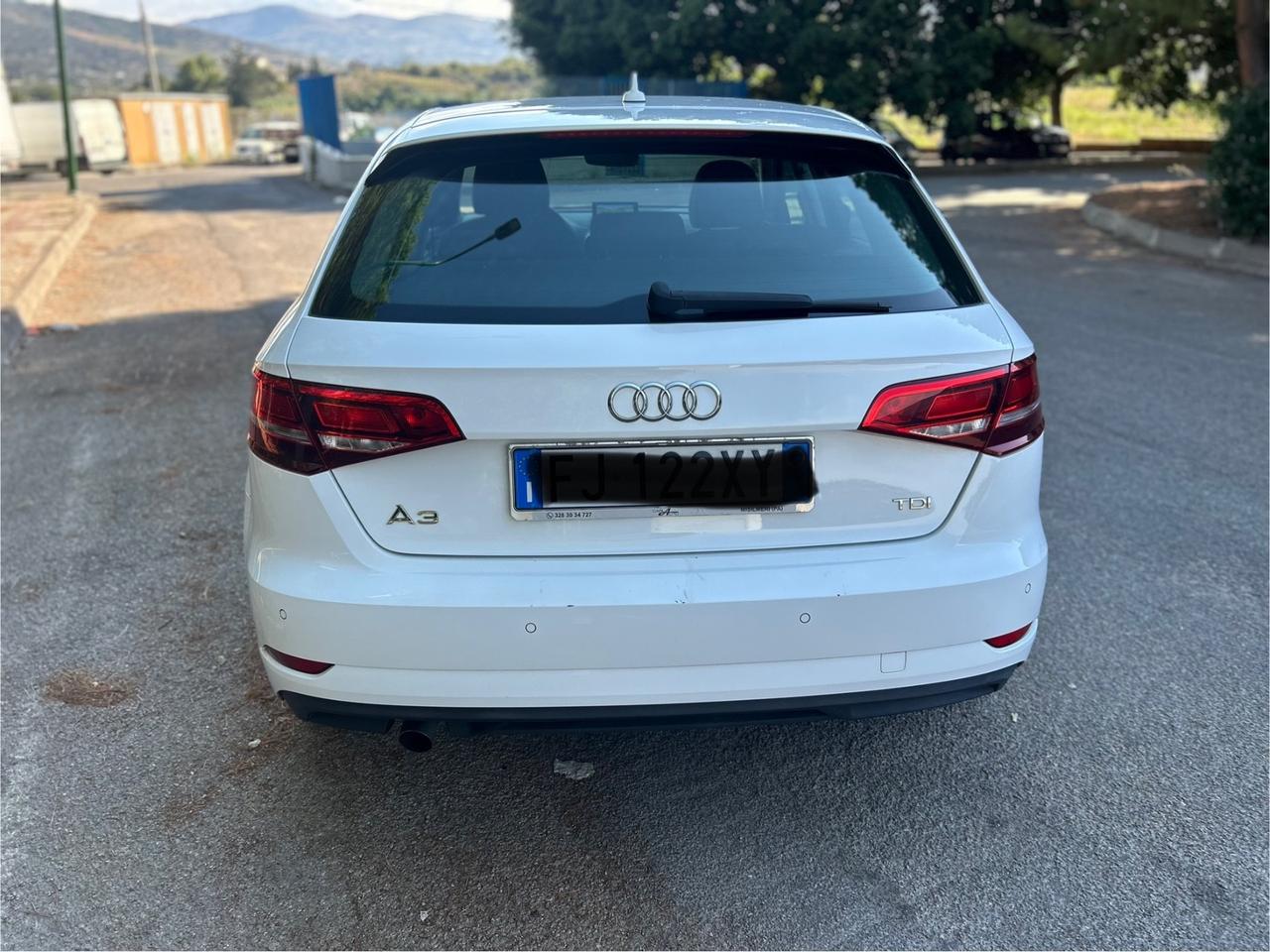 Audi A3 1600 tdi 115 cv sport