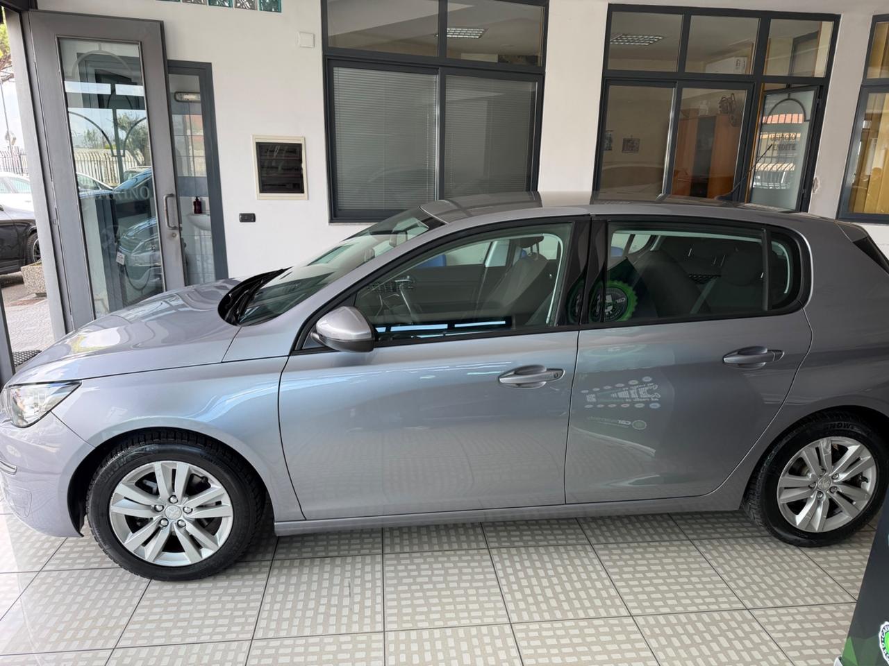 Peugeot 308 1.6 e-HDi 115 CV Stop&Start Business