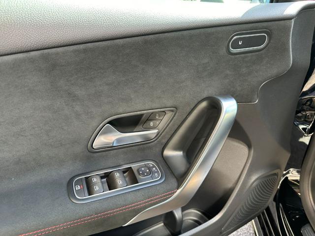 MERCEDES-BENZ A 200 AMG Line Premium Plus-Garanzia Mecedes