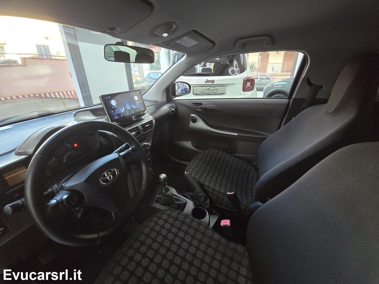 Toyota iQ 1.0