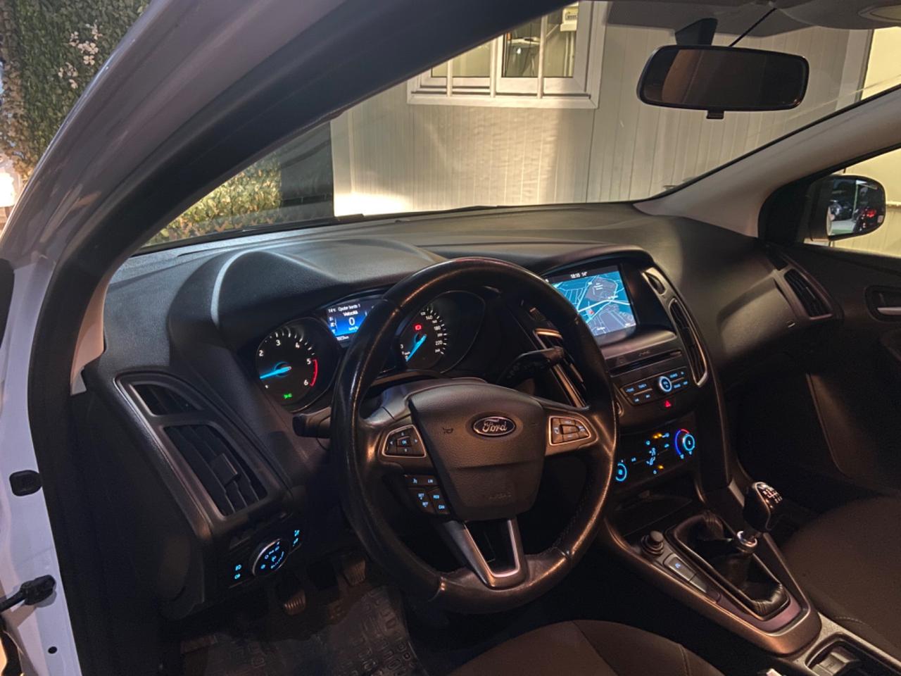 Ford Focus 1.5 TDCi 95 CV SW Titanium nuova garanzia1