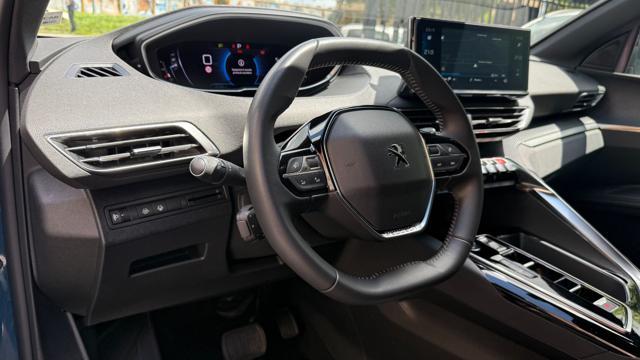 PEUGEOT 3008 HYBRID 136CV e-DCS6 ALLURE*FULL LED*CARPLAY*C.L.18