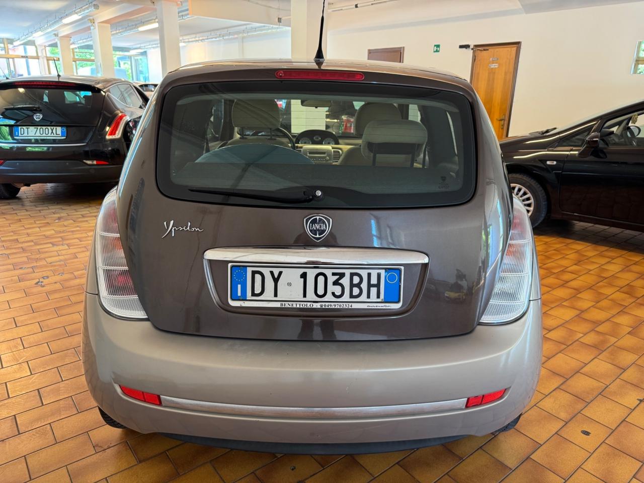 Lancia Ypsilon 1.2 Platino BENZINA OK NEOPATENTATI