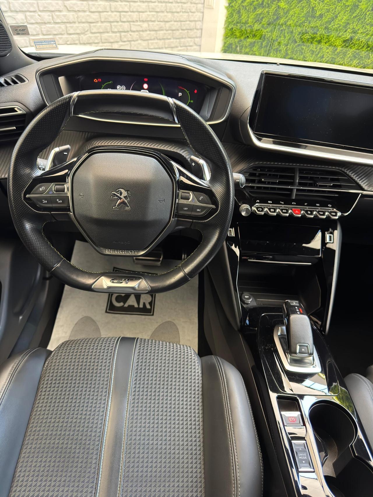 Peugeot 2008 BlueHDi 130 S&S EAT8 GT Line