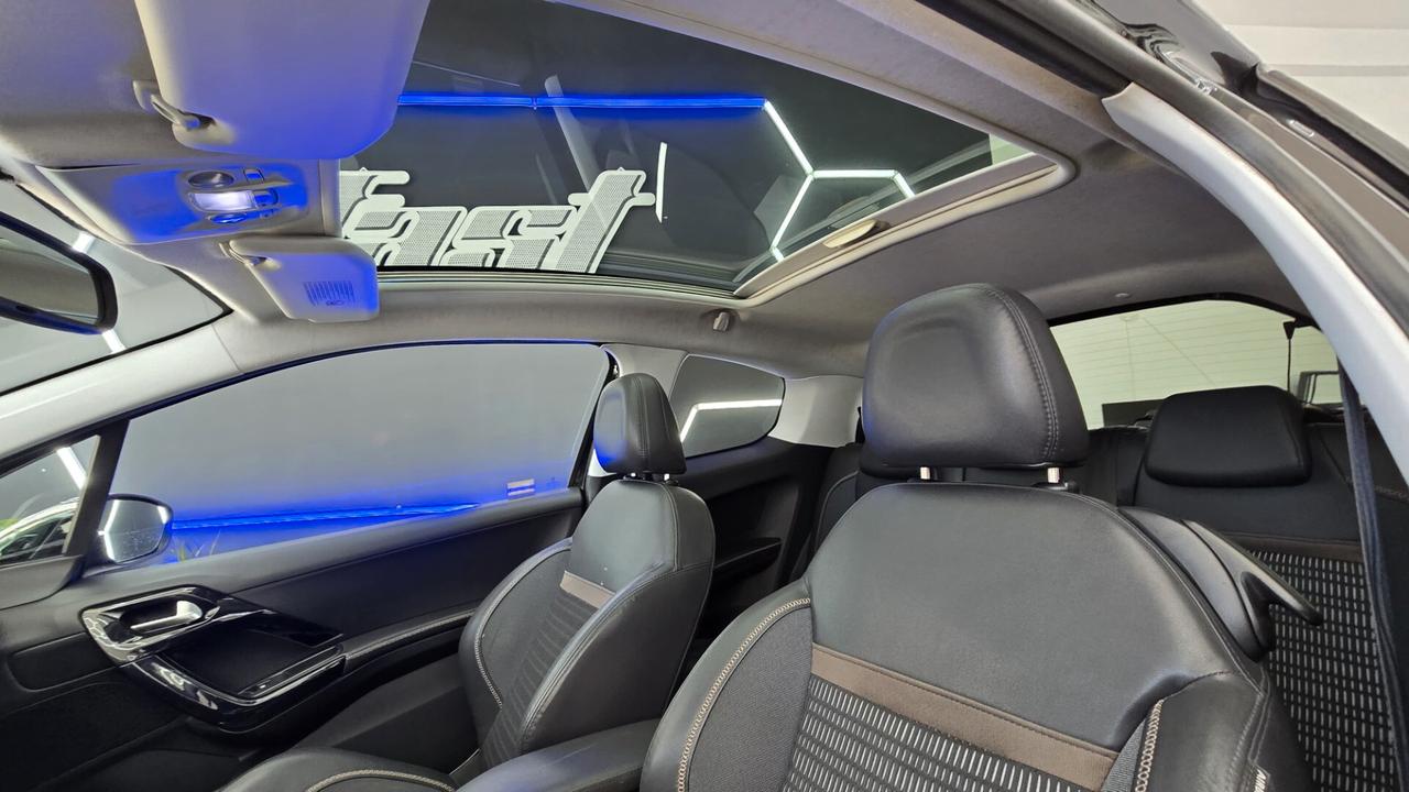 Peugeot 208 1.4 HDi 3 porte Allure