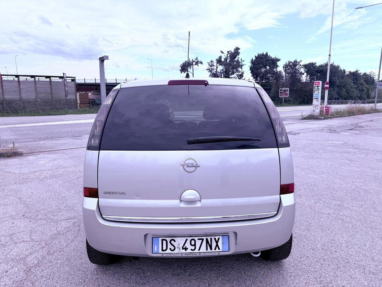 Opel Meriva 1.4 16V Cosmo Ok neopatentati