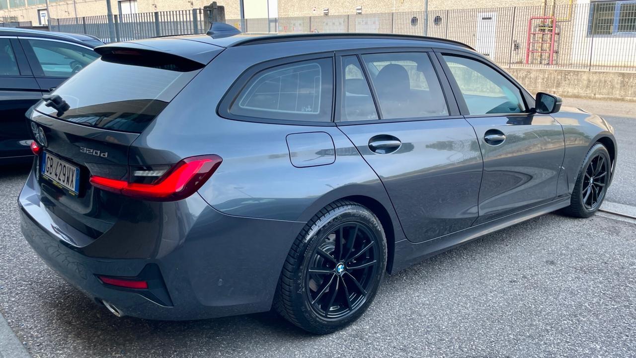 BMW 320D 48V TOURING ADVANTAGE 2.0 190CV - FARI FULL LED