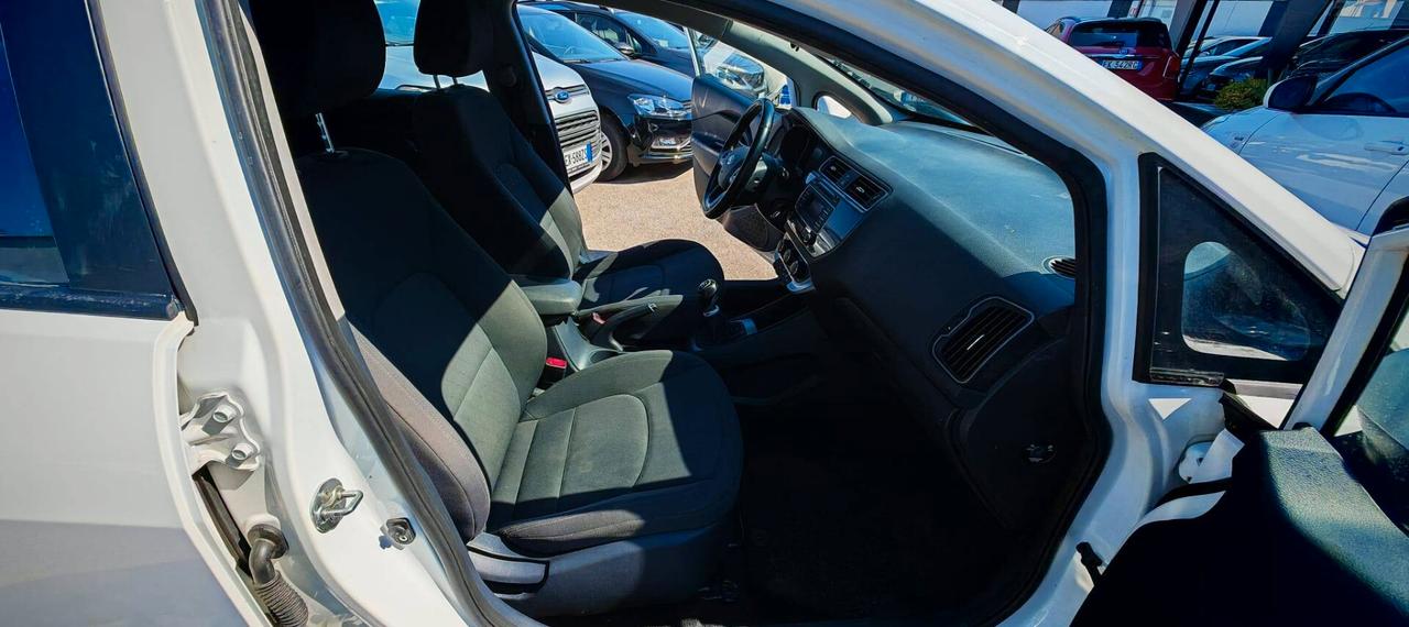 Kia Rio 1.1 CRDi 5p. Cool