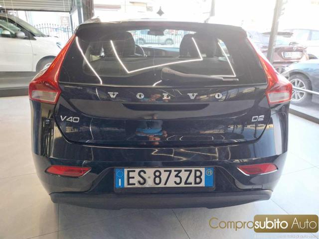 VOLVO V40 D2 1.6 Momentum