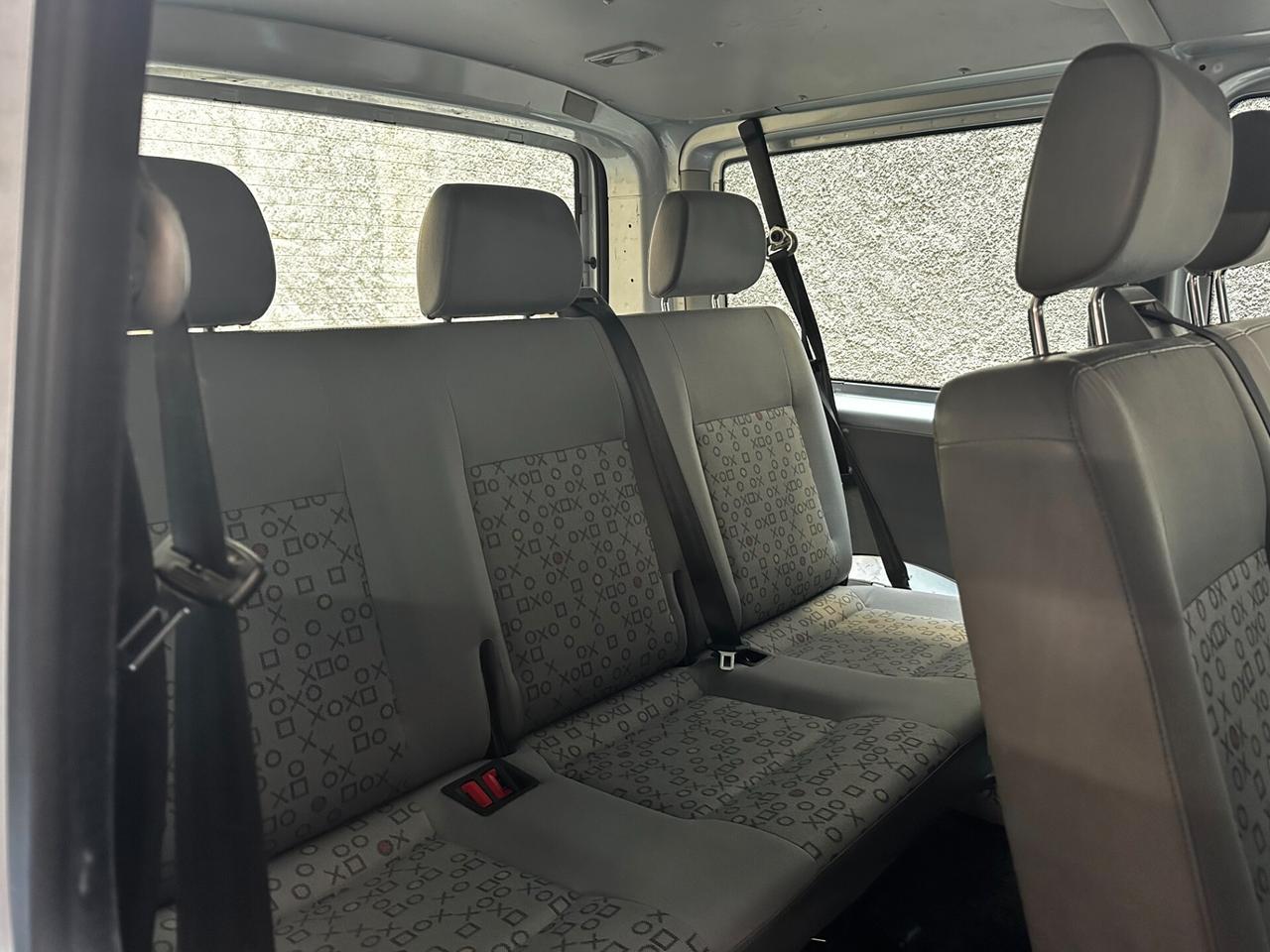 Volkswagen Transporter Caravelle 2.5 TDI/131CV PL Trendline