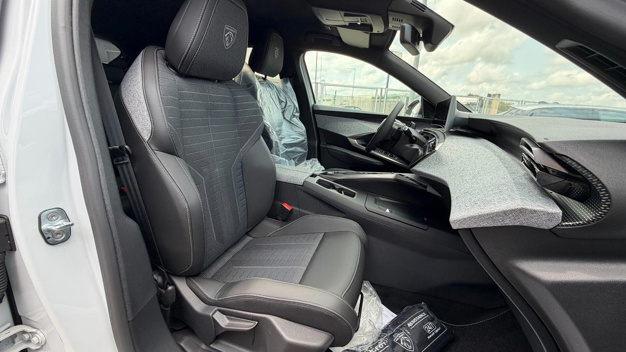 Peugeot 3008 Hybrid 145 e-DCS6 GT