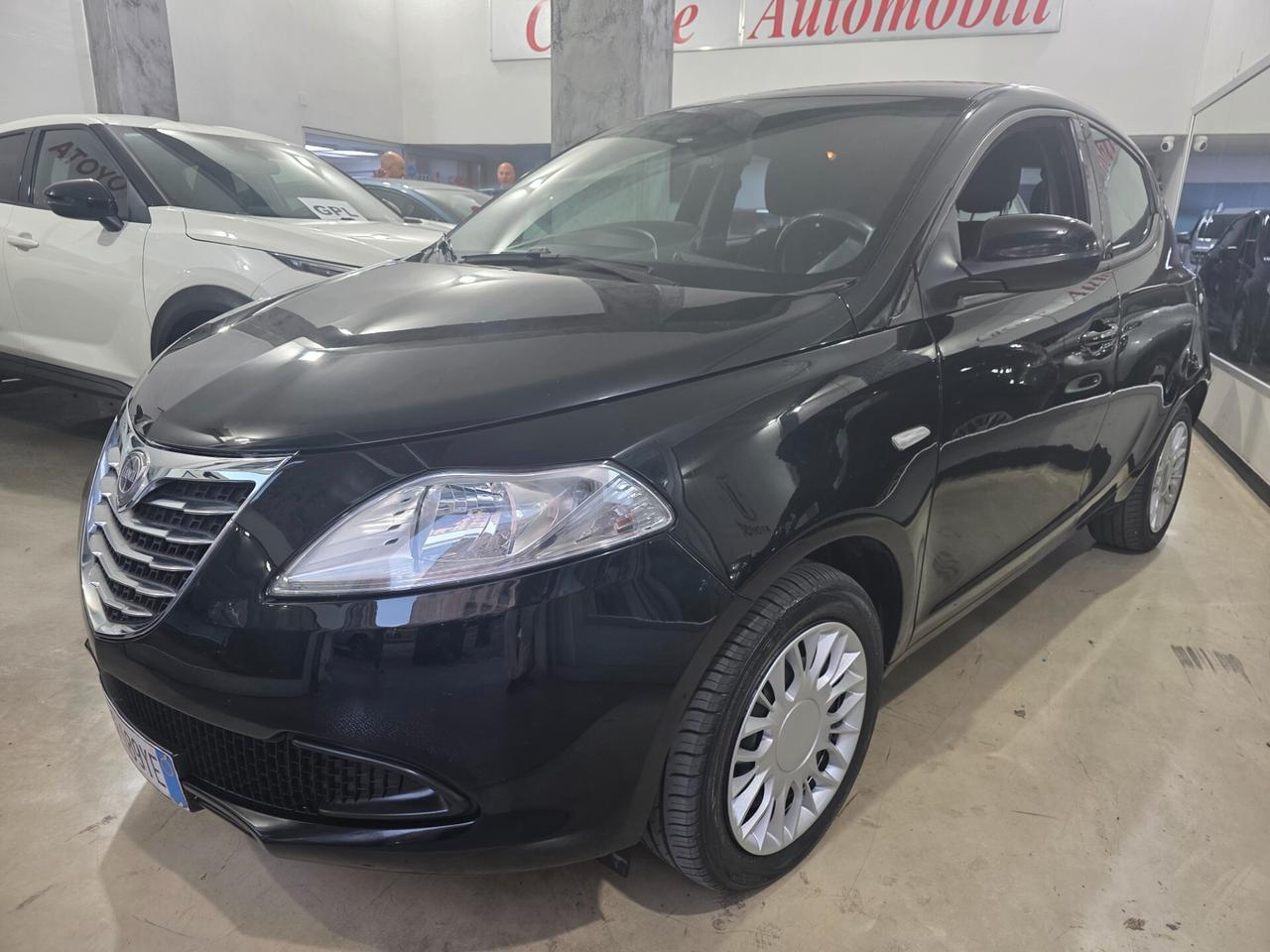 Lancia Ypsilon 1.2 GPL 69cv 1 PROPRIETARIO